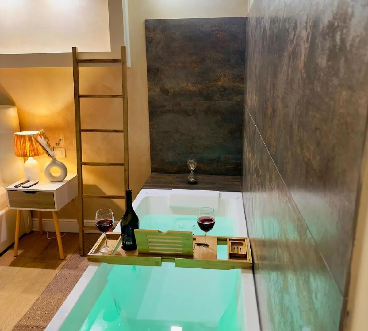 Elegante Appartamento Con Giardino Privato, Jacuzzi Nel Cuore Di Firenze شقة فلورنس