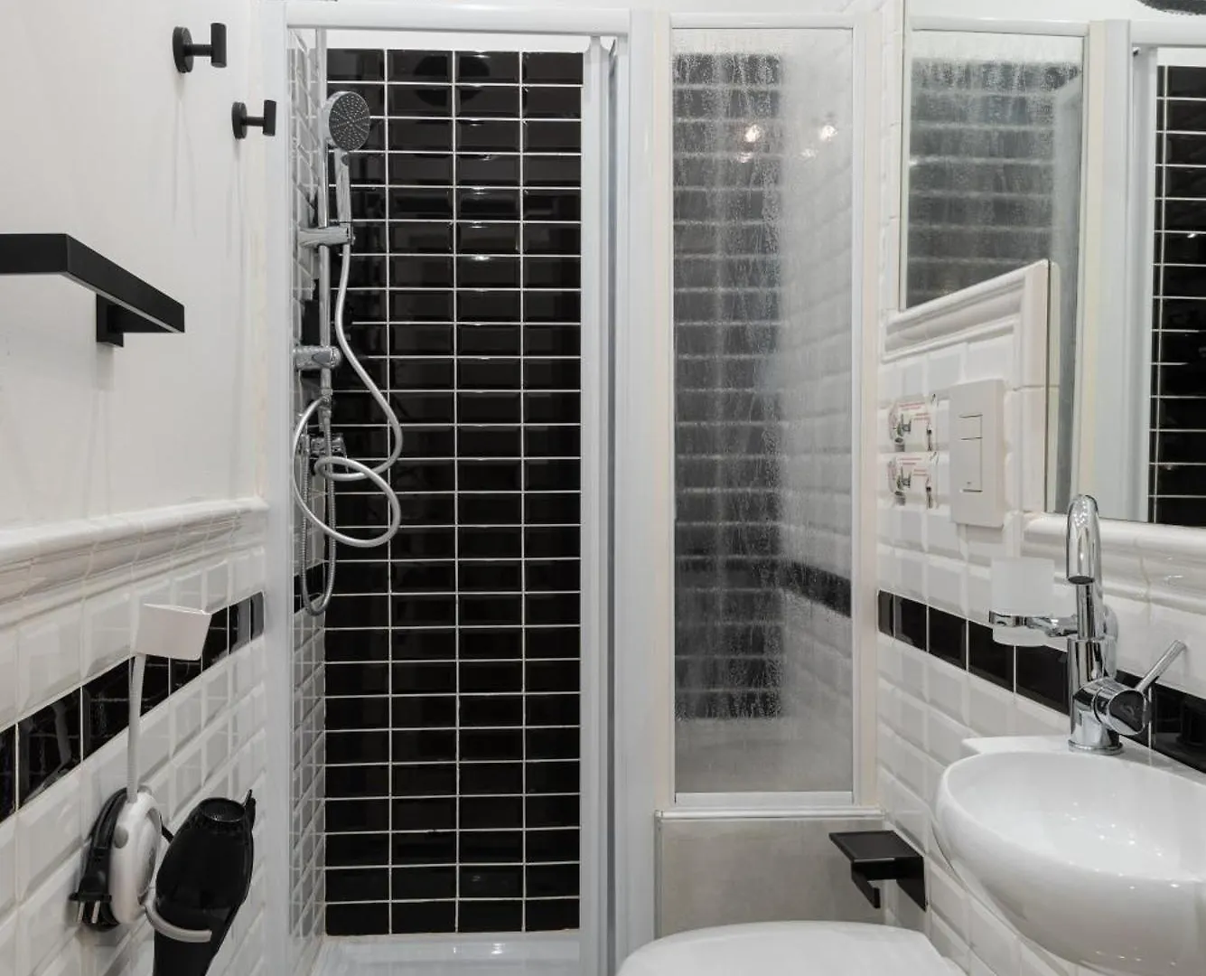Elegante Appartamento Con Giardino Privato, Jacuzzi Nel Cuore Di Firenze 0*, Florence