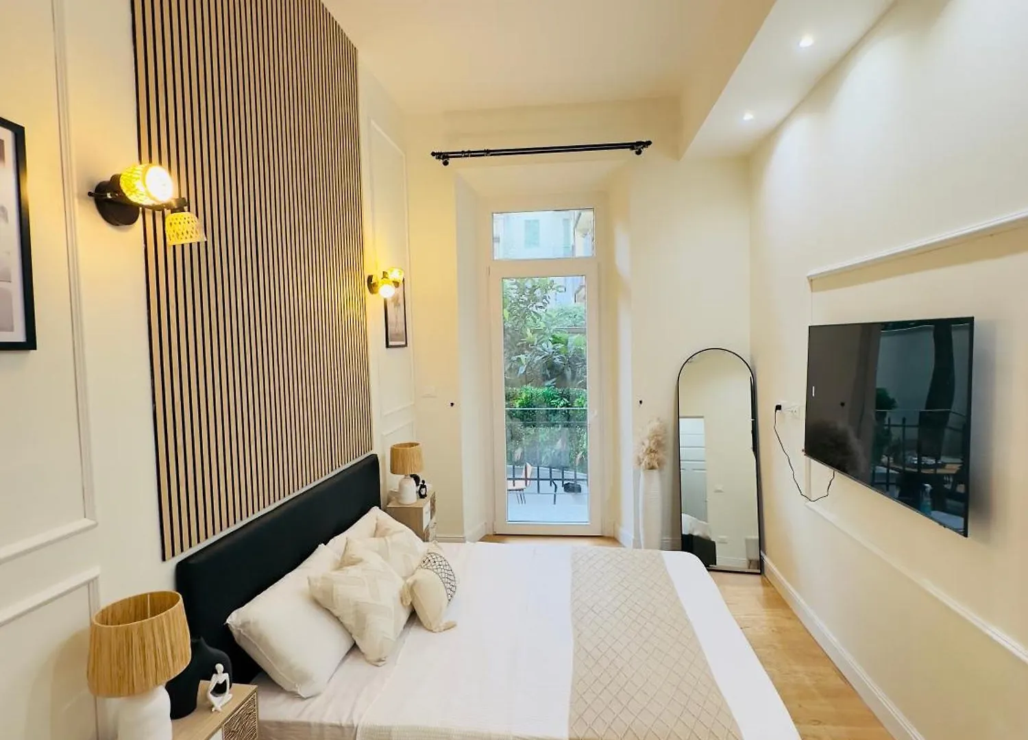 Elegante Appartamento Con Giardino Privato, Jacuzzi Nel Cuore Di Firenze 0*, Florence Italy