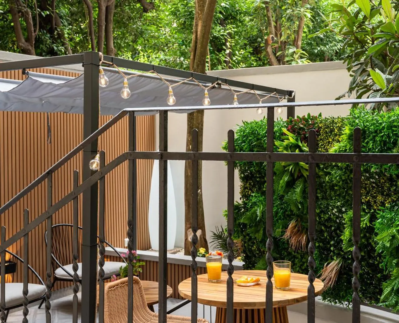 Elegante Appartamento Con Giardino Privato, Jacuzzi Nel Cuore Di Firenze Apartment